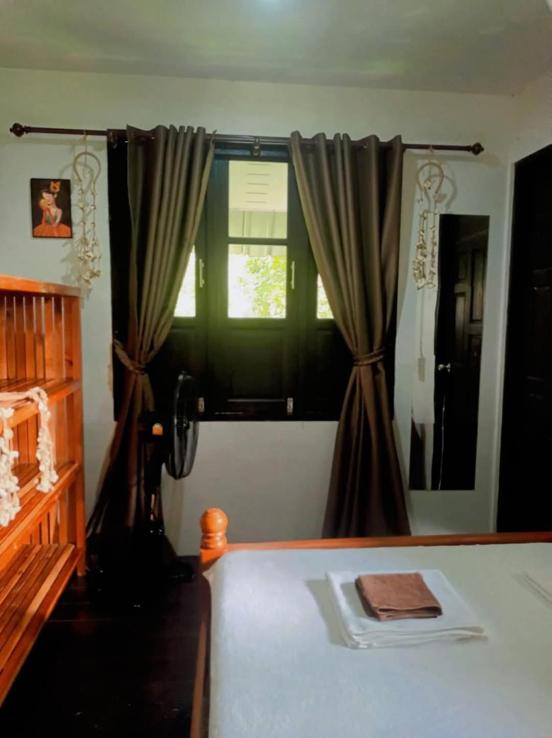 Jah Bar Bungalows Ko Tao Bilik gambar