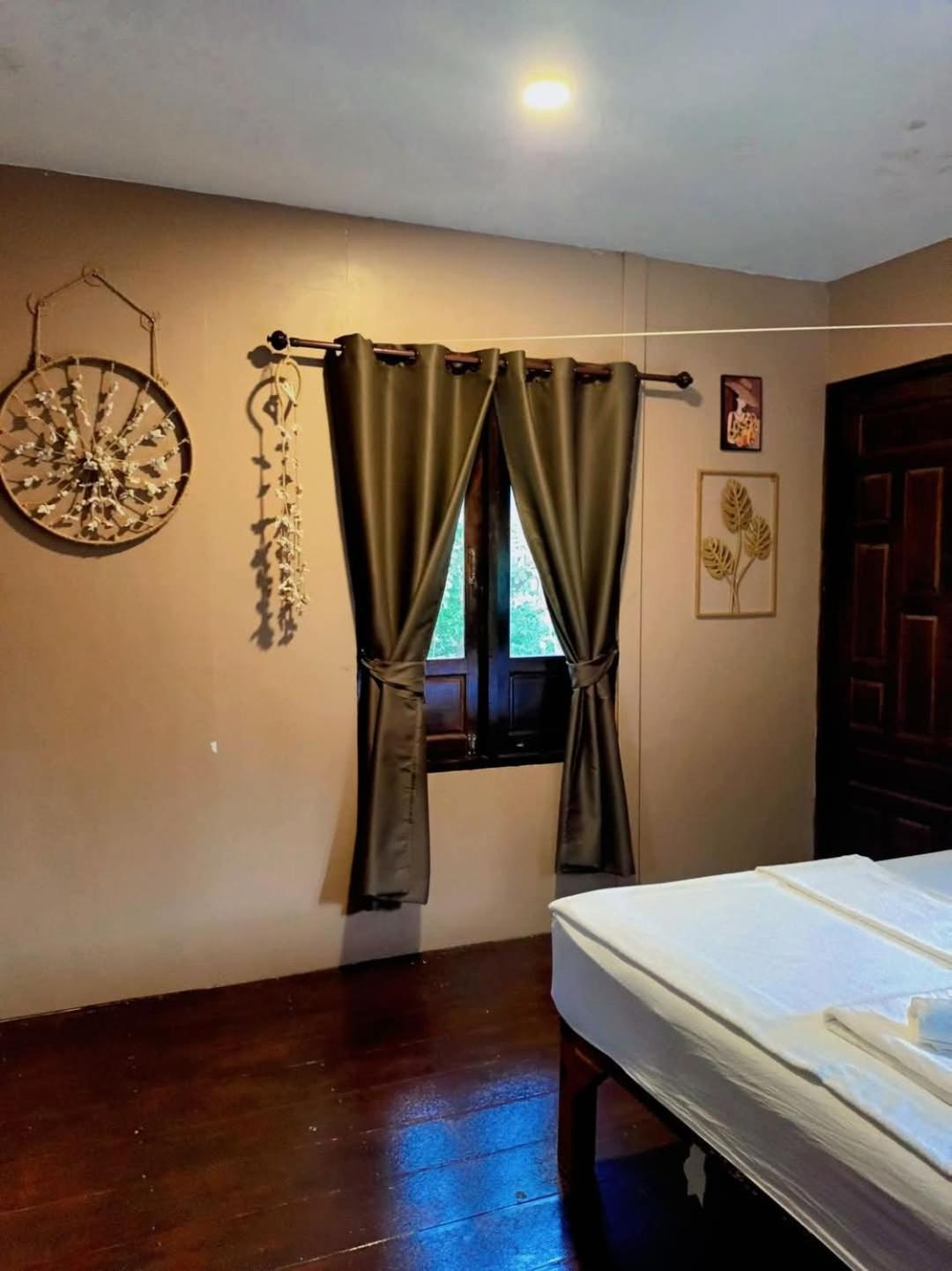 Jah Bar Bungalows Ko Tao Luaran gambar